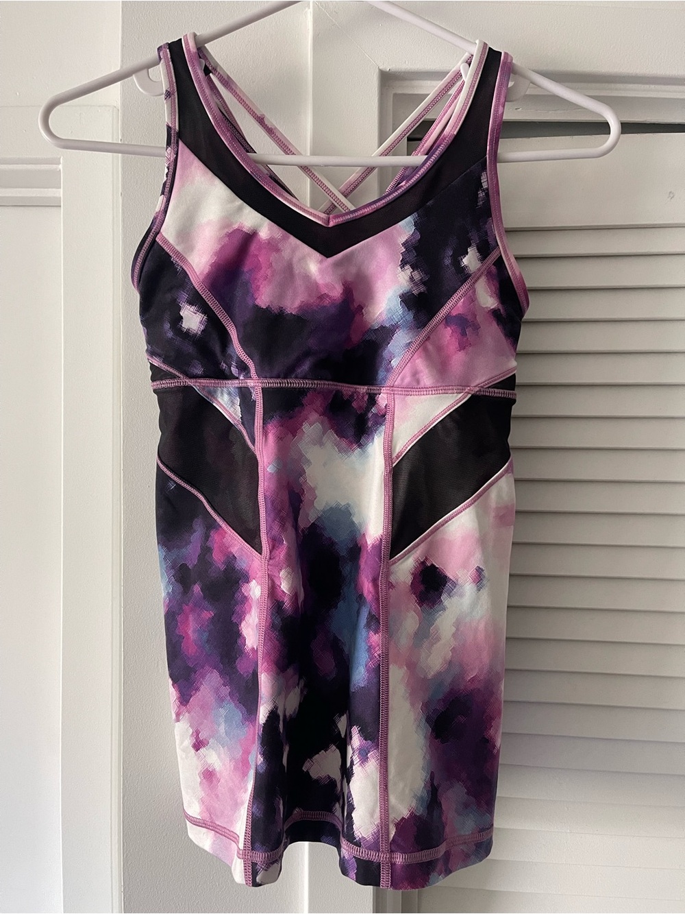 Lululemon Strap It Like It's Hot Tank in the Blooming Pixie Multi / Black 6